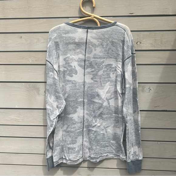 Free People Top - Picture 3 of 3